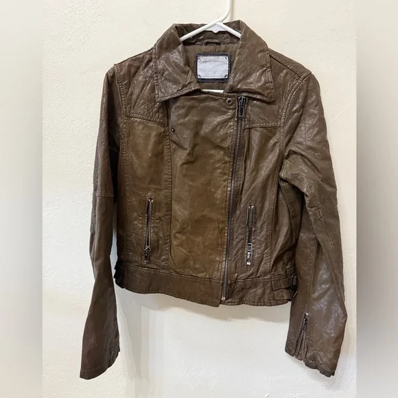 Q40 leather biker crinkle motorcycle jacket ; size M; perfect condition. - Picture 1 of 3